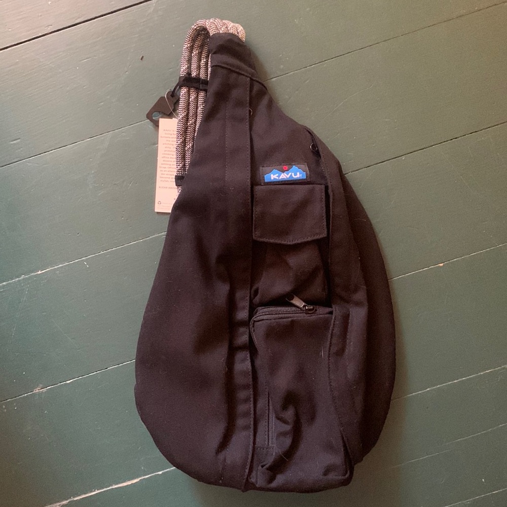 Kavu Over-The-Shoulder Rope Bag in Black